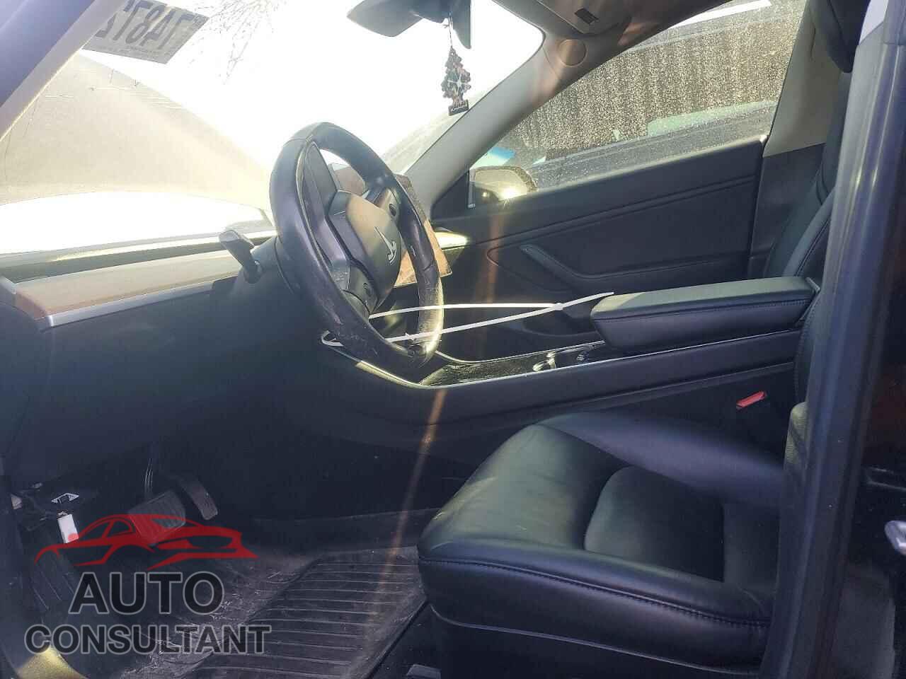 TESLA MODEL 3 2018 - 5YJ3E1EA4JF179443