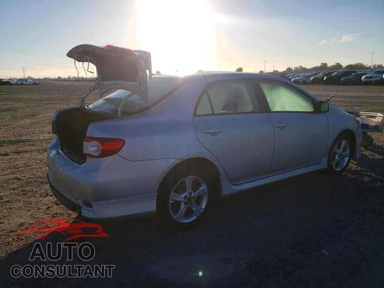 TOYOTA COROLLA 2012 - 2T1BU4EE6CC830033