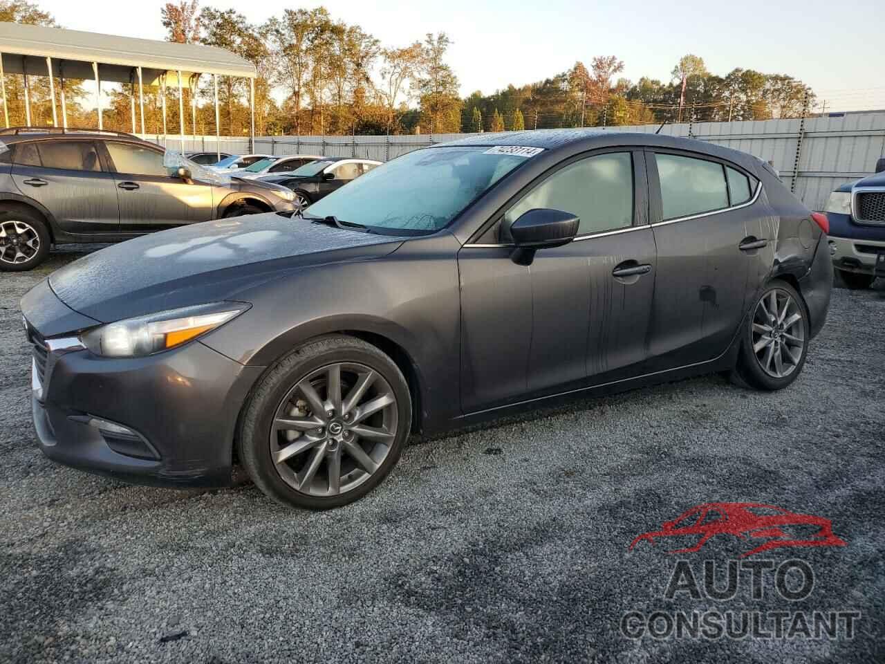 MAZDA 3 2018 - 3MZBN1L39JM168429