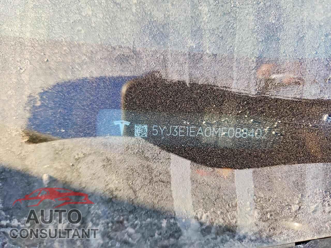 TESLA MODEL 3 2021 - 5YJ3E1EA0MF088402