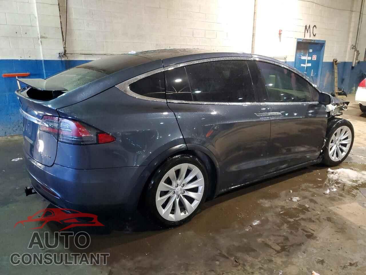 TESLA MODEL X 2016 - 5YJXCBE27GF004103