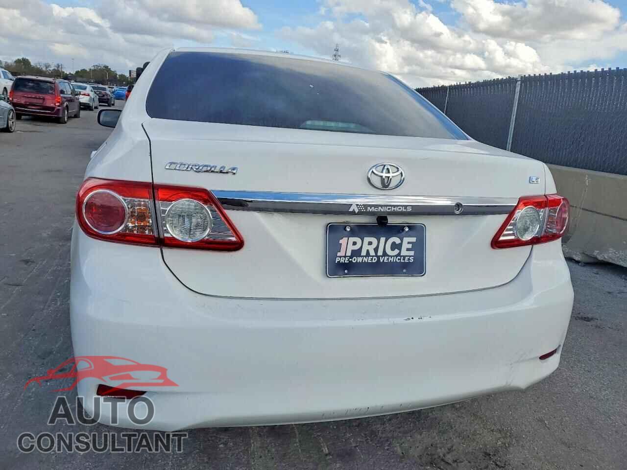 TOYOTA COROLLA 2012 - 2T1BU4EE5CC801543