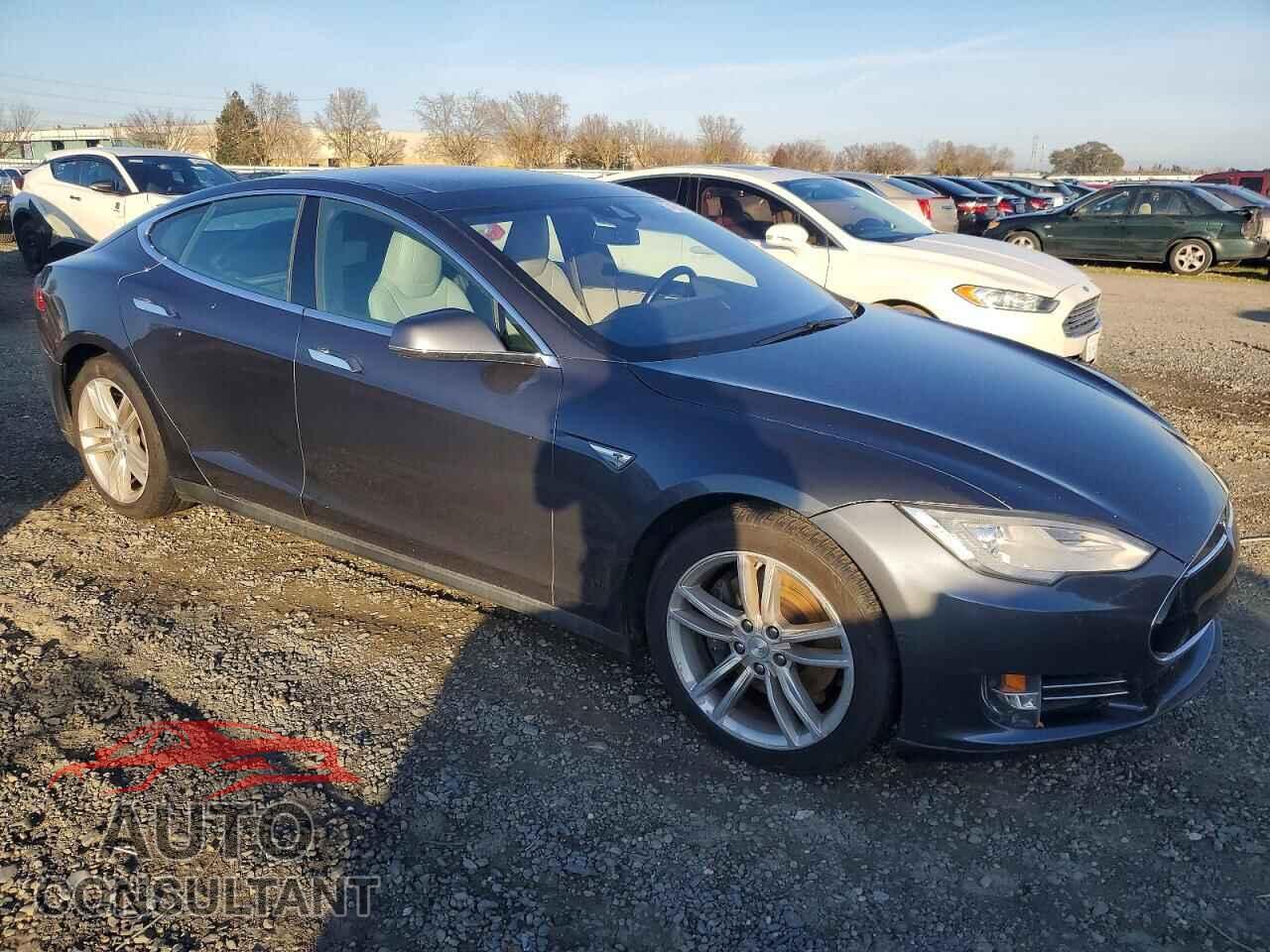 TESLA MODEL S 2015 - 5YJSA1H29FF088381