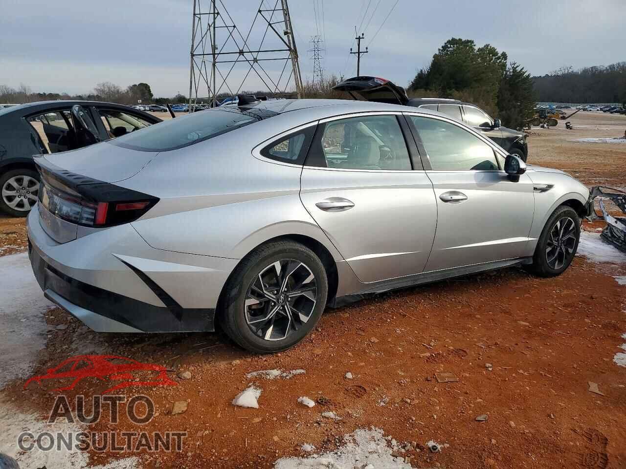 HYUNDAI SONATA 2024 - KMHL64JA3RA398110