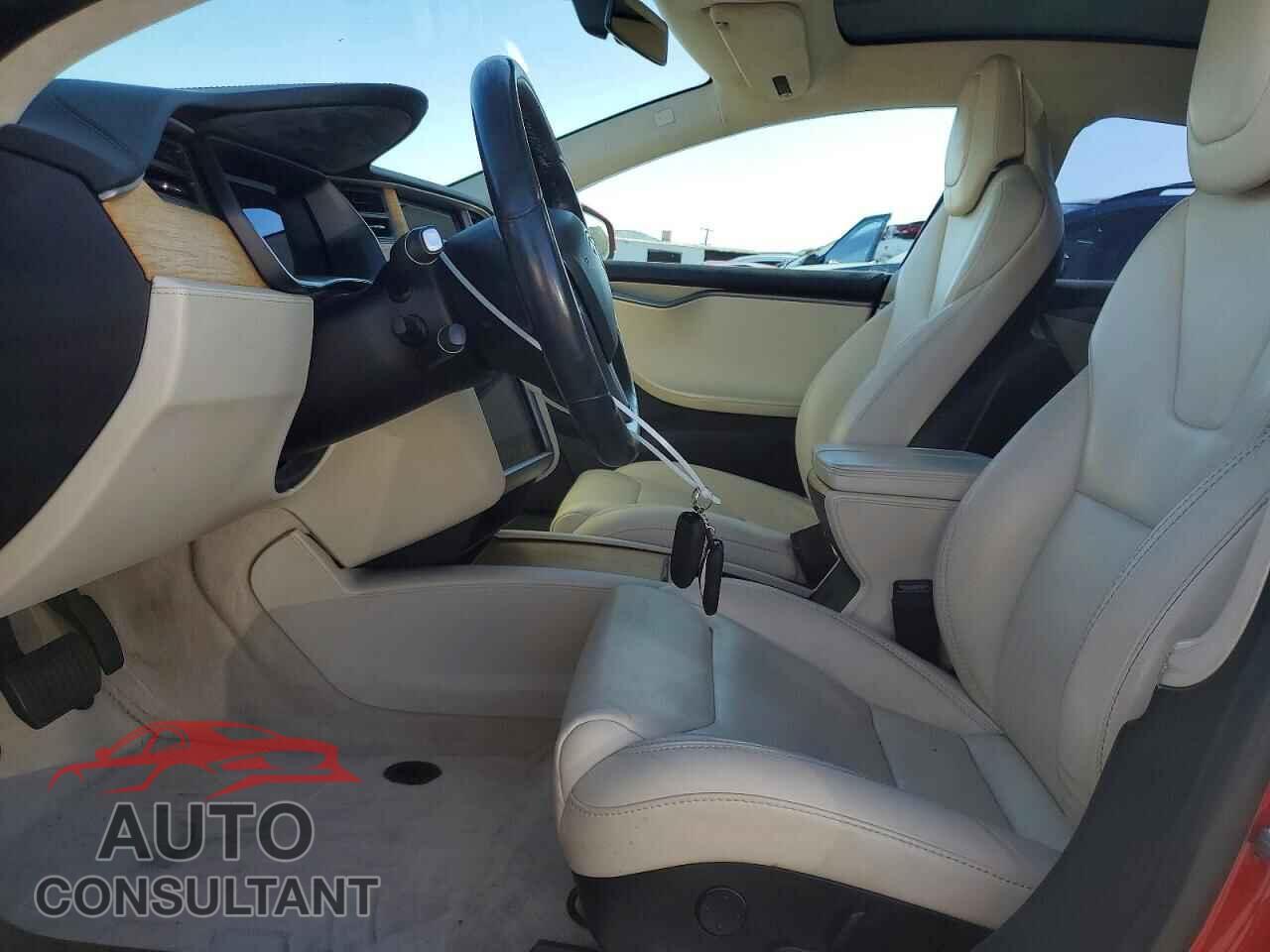 TESLA MODEL S 2018 - 5YJSA1E23JF284832