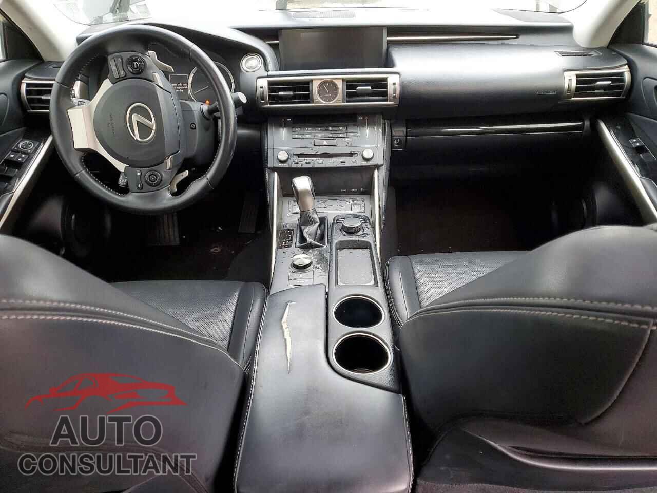 LEXUS IS 2015 - JTHCF1D20F5020868