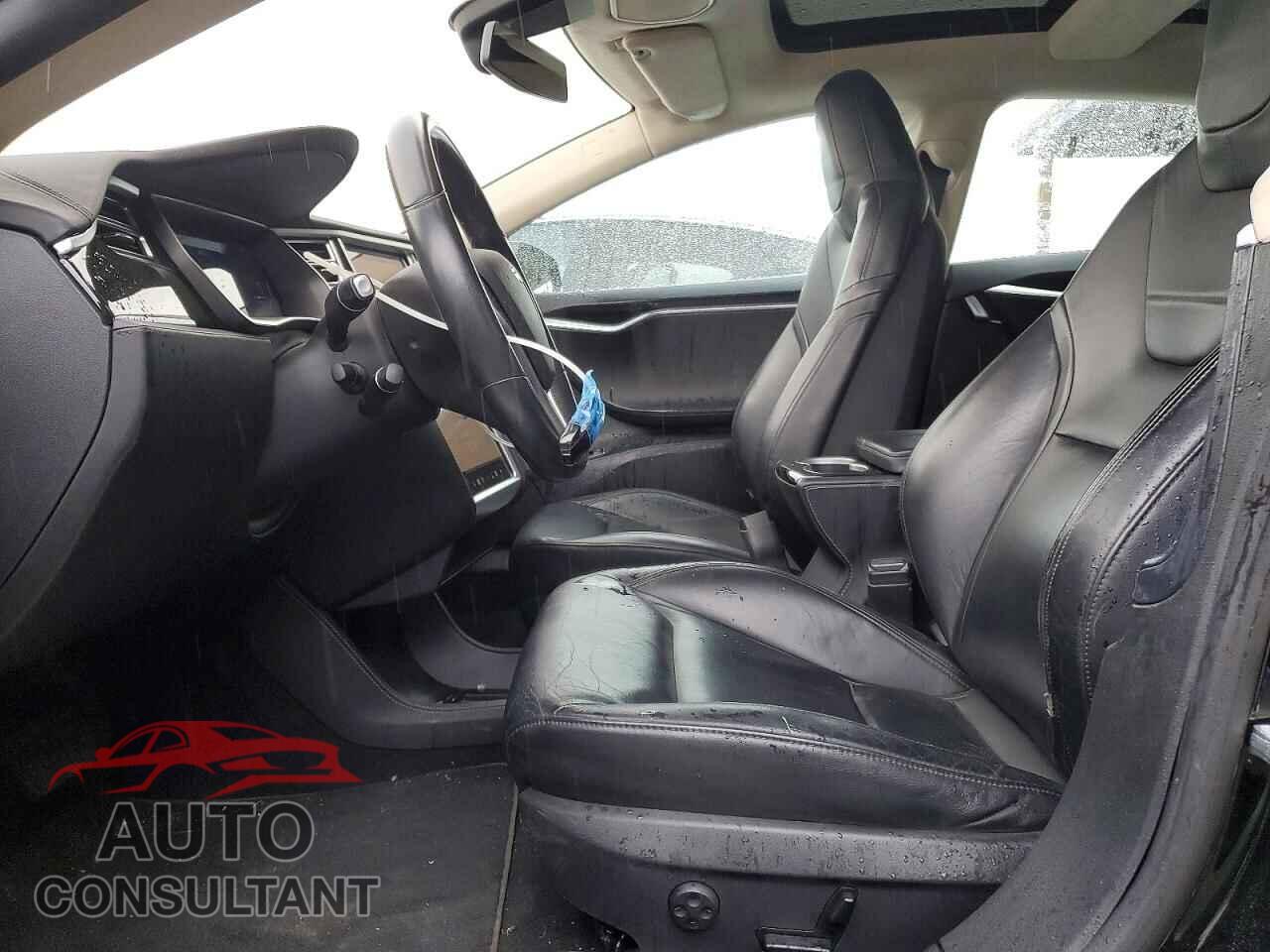 TESLA MODEL S 2015 - 5YJSA1E26FF119784
