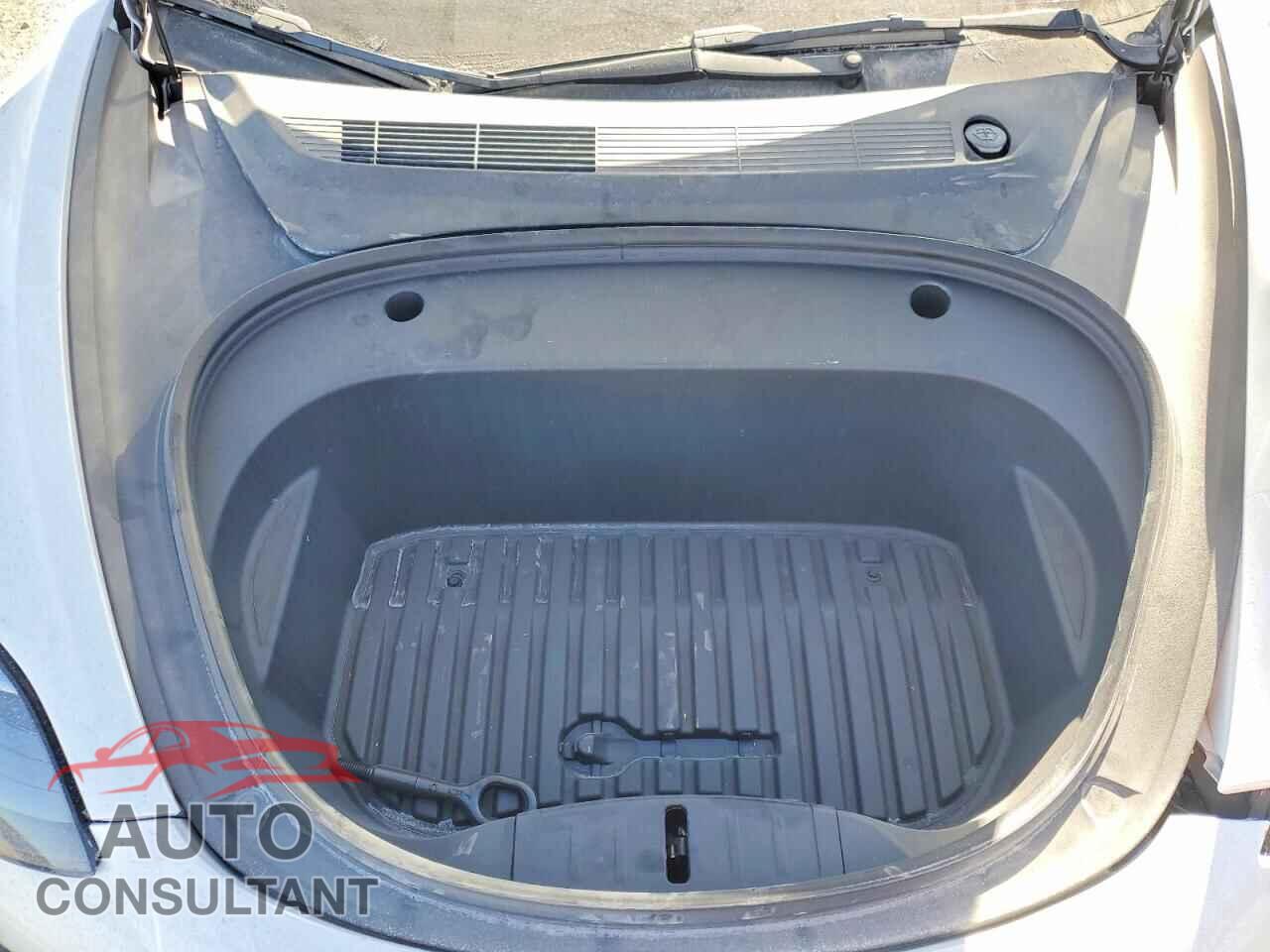 TESLA MODEL 3 2023 - 5YJ3E1EA2PF490782