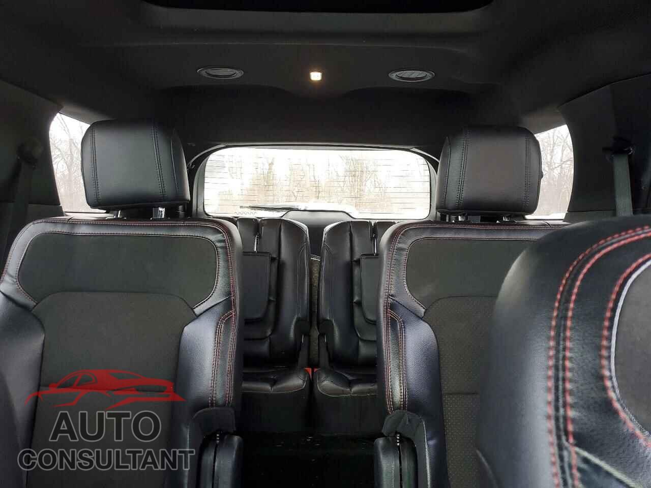 FORD EXPLORER 2018 - 1FM5K8D85JGB28608