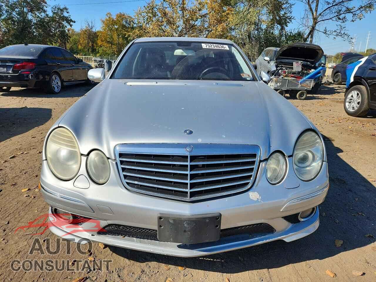 MERCEDES-BENZ E-CLASS 2009 - WDBUF87X09B384248