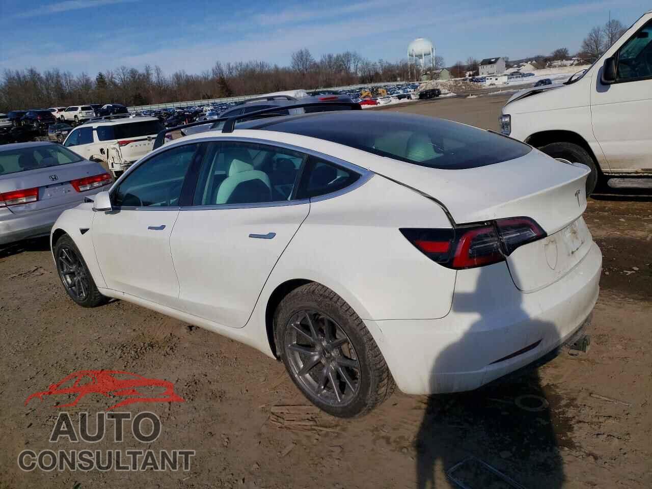 TESLA MODEL 3 2018 - 5YJ3E1EB7JF135543