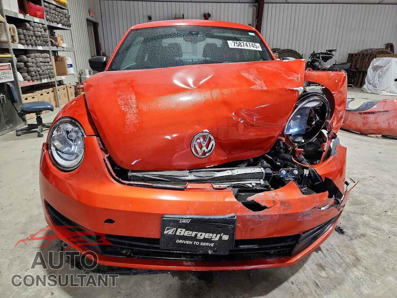 VOLKSWAGEN BEETLE 2016 - 3VWF17AT2GM632012