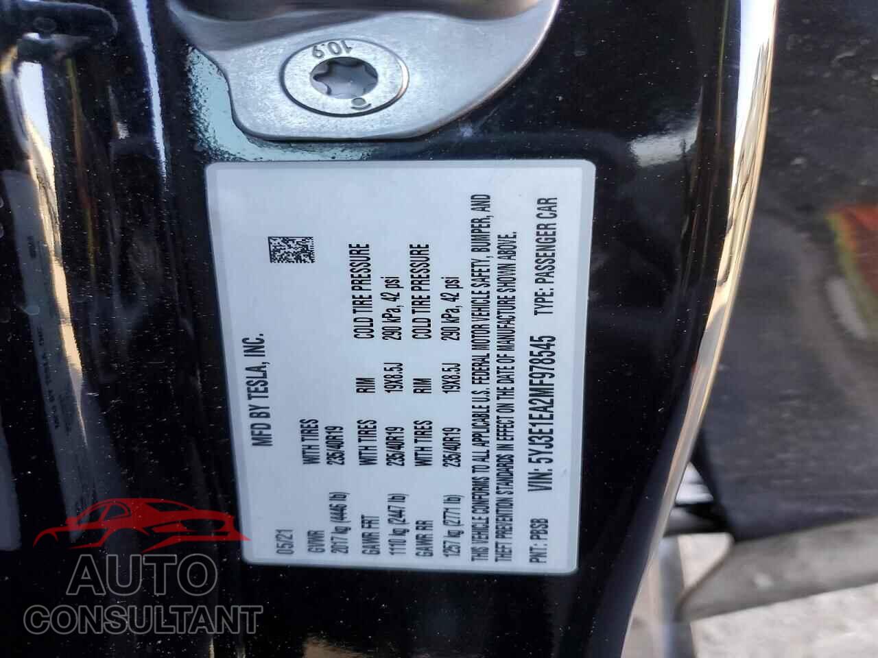 TESLA MODEL 3 2021 - 5YJ3E1EA2MF978545