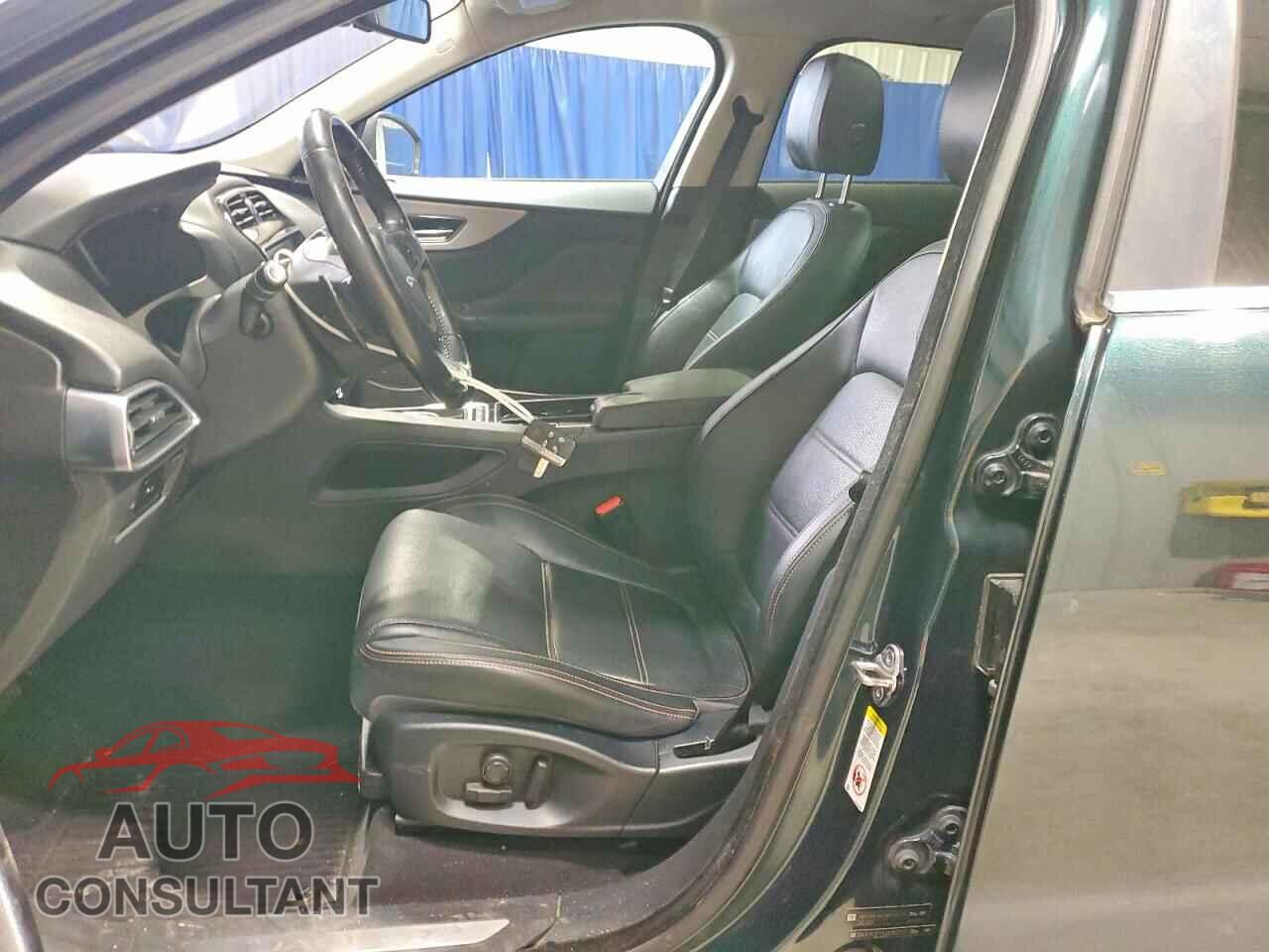 JAGUAR F-PACE 2018 - SADCK2FX1JA282012