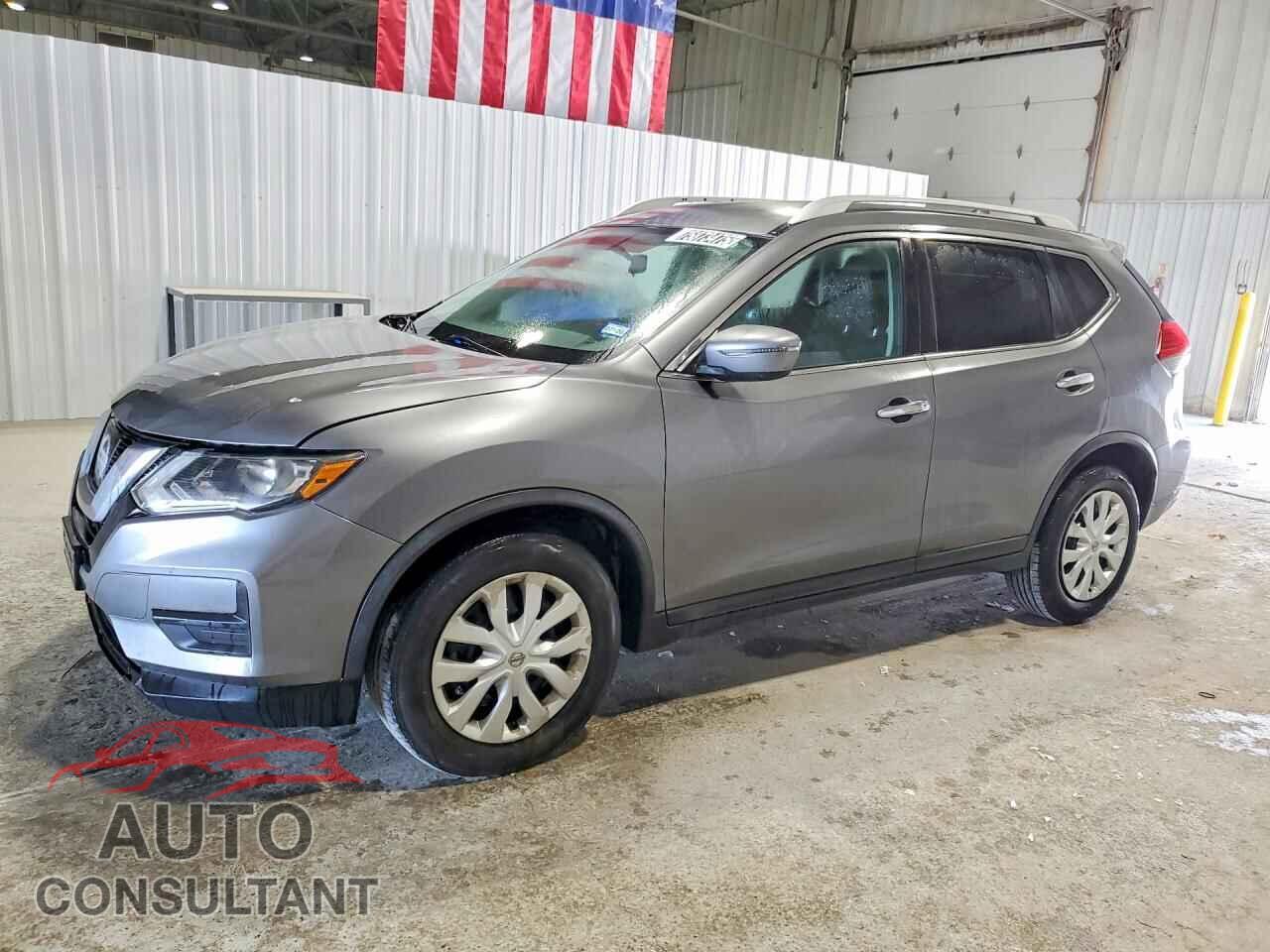 NISSAN ROGUE 2017 - KNMAT2MT0HP573687