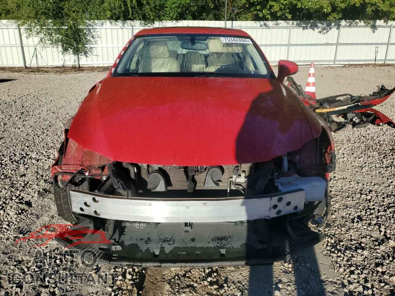 LEXUS IS 2016 - JTHBA1D22G5012766