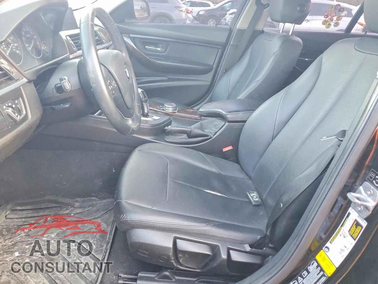 BMW 3 SERIES 2015 - WBA3C3G51FNT52715