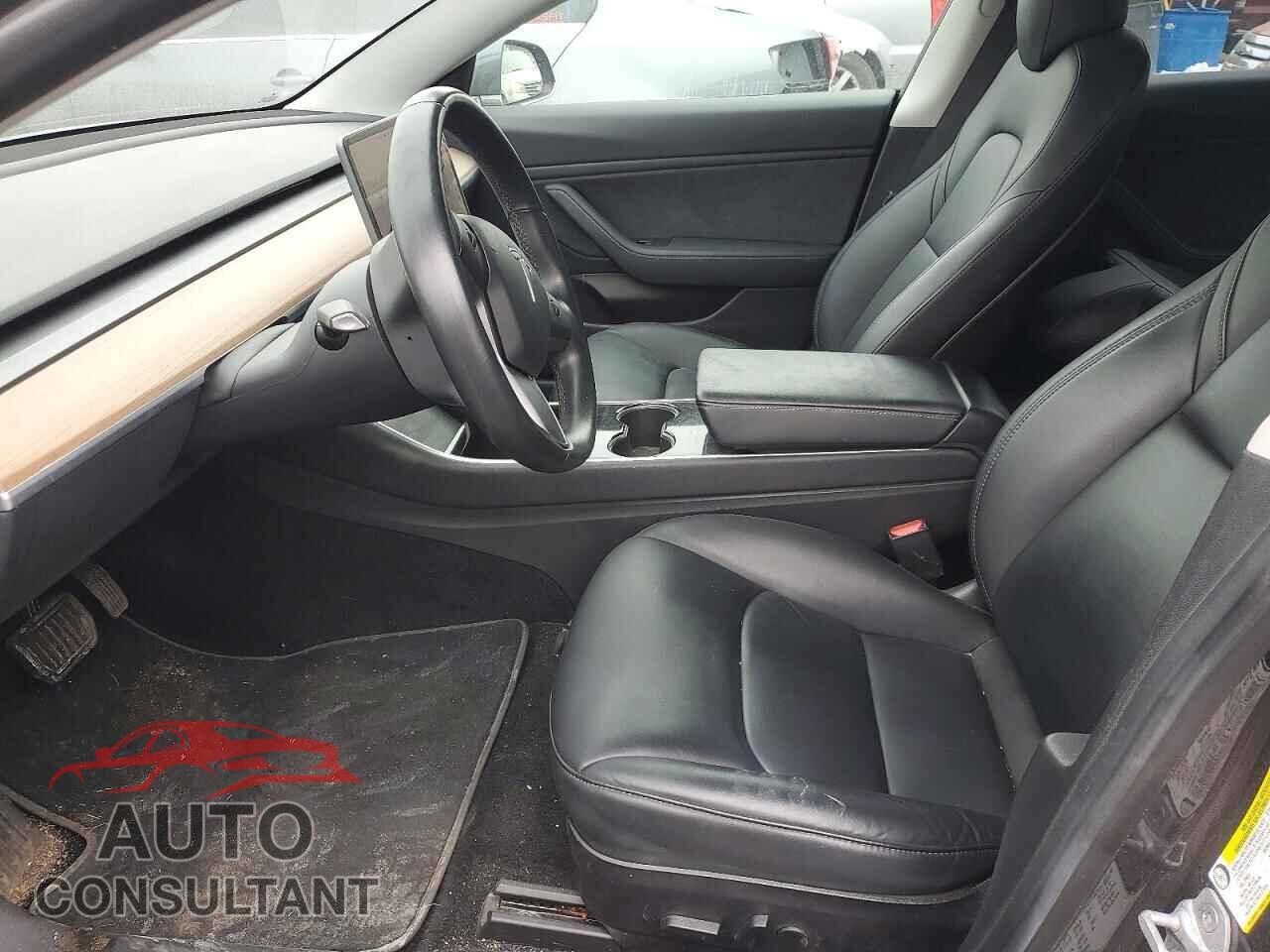 TESLA MODEL 3 2019 - 5YJ3E1EB3KF386495
