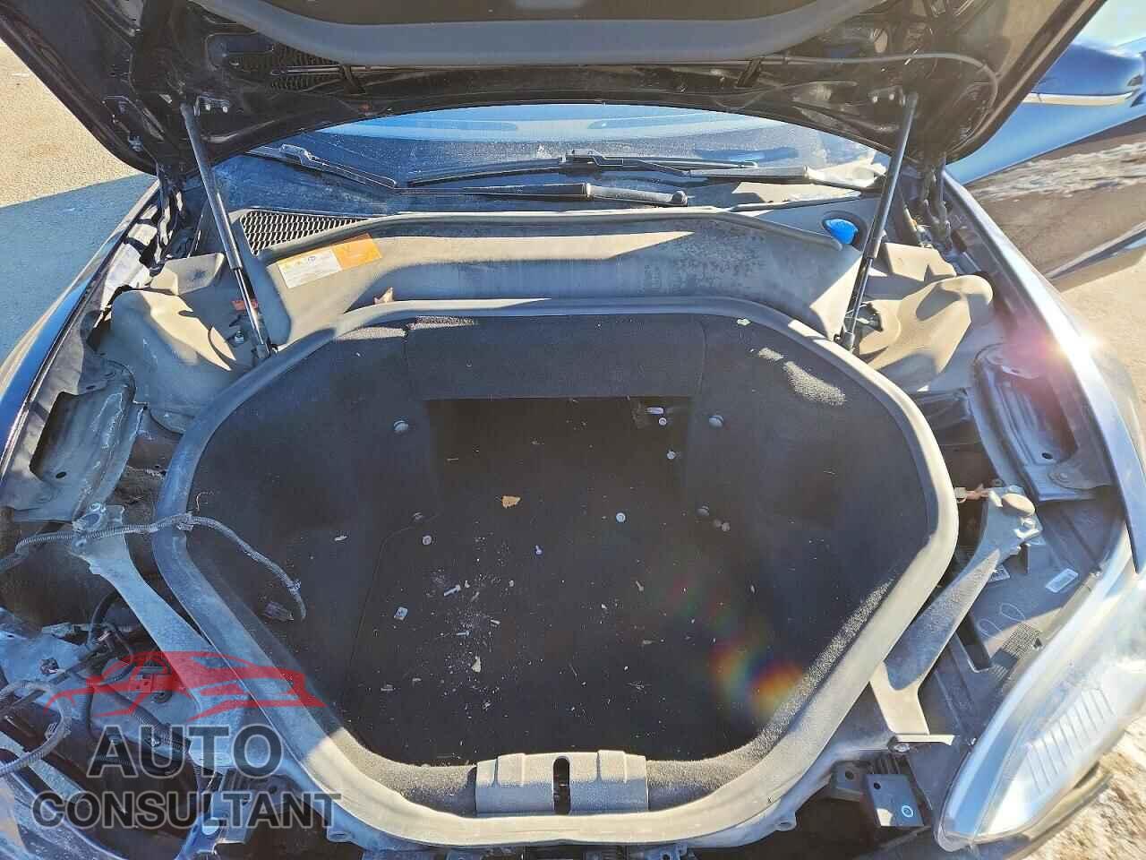 TESLA MODEL S 2014 - 5YJSA1H13EFP33273