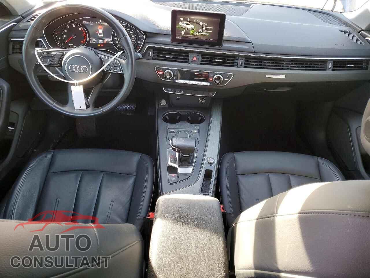 AUDI A4 2019 - WAUDNAF46KA047031
