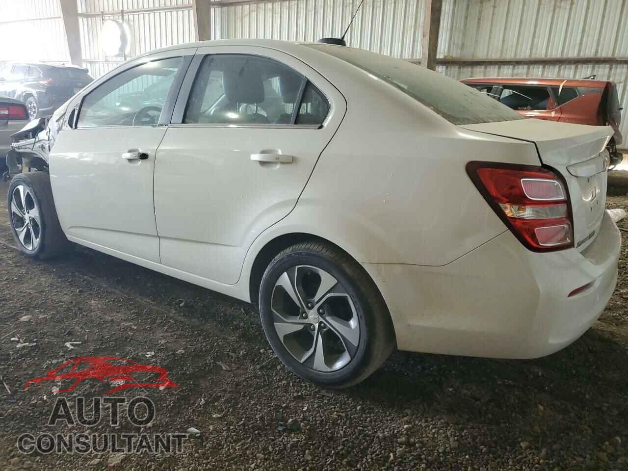 CHEVROLET SONIC 2017 - 1G1JF5SB7H4146200