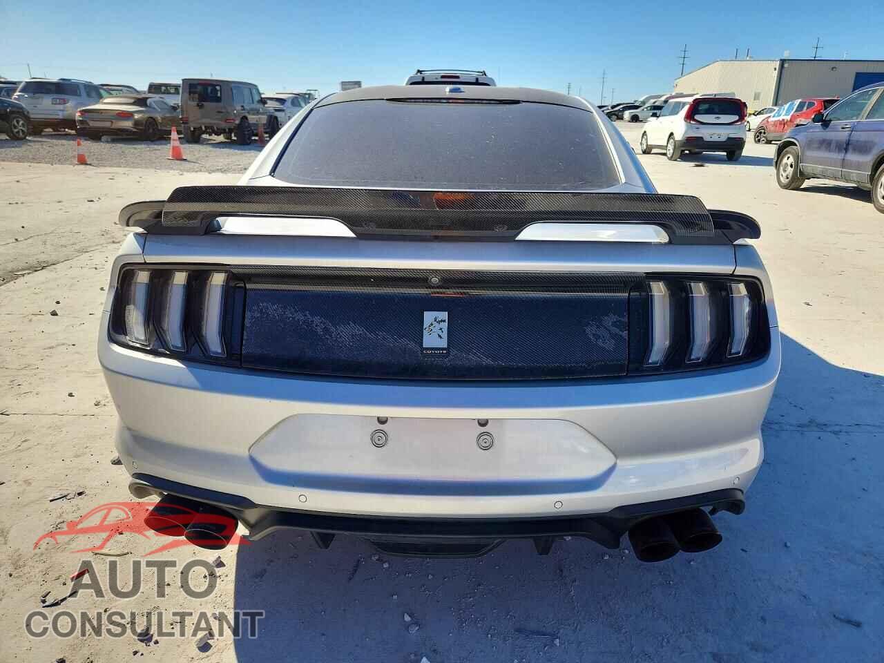 FORD MUSTANG 2019 - 1FA6P8CF4K5118570