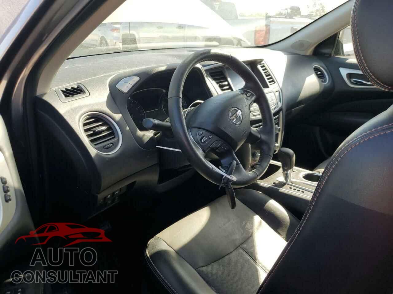 NISSAN PATHFINDER 2020 - 5N1DR2CN4LC631441