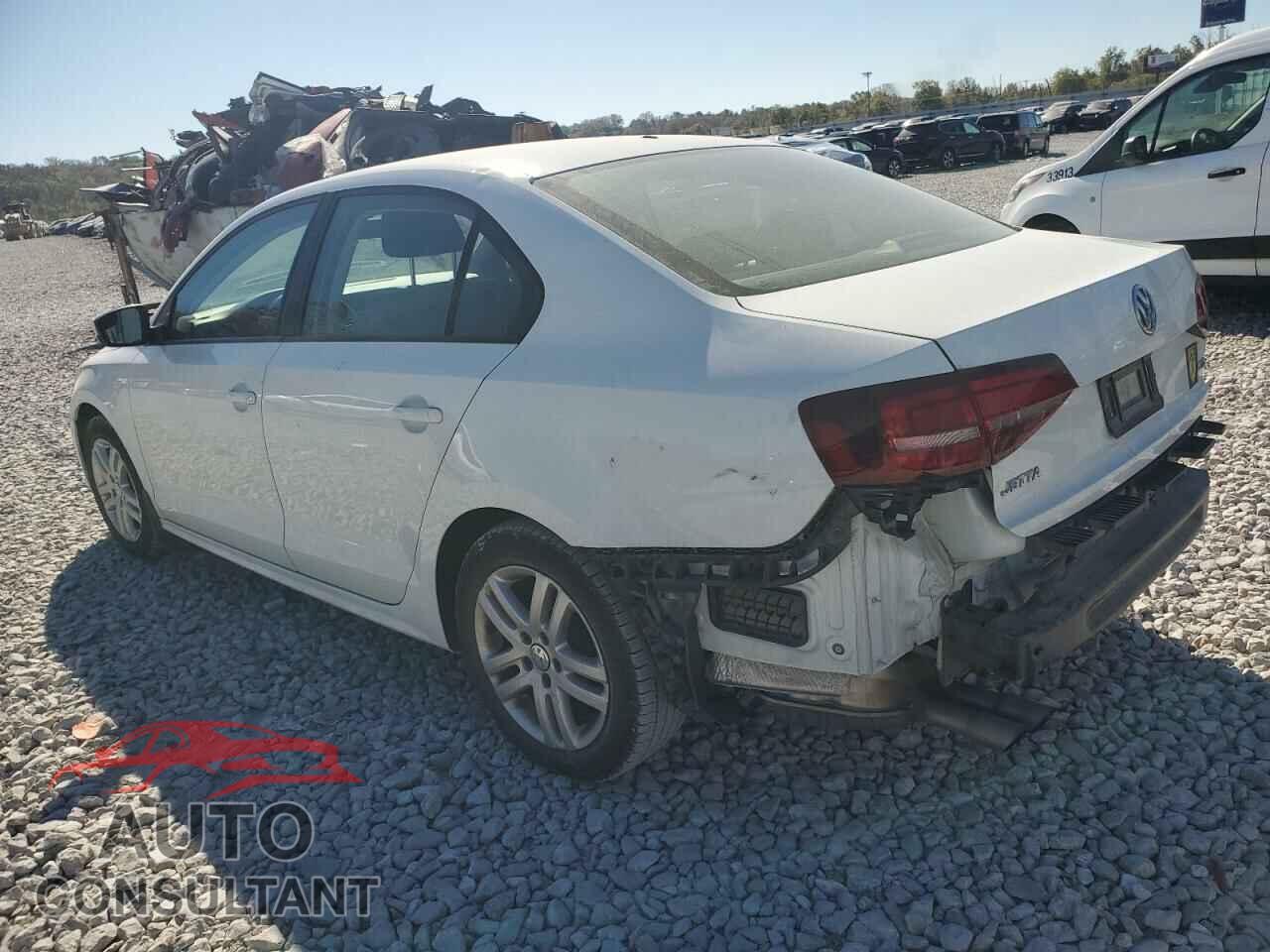 VOLKSWAGEN JETTA 2018 - 3VW2B7AJ5JM263602
