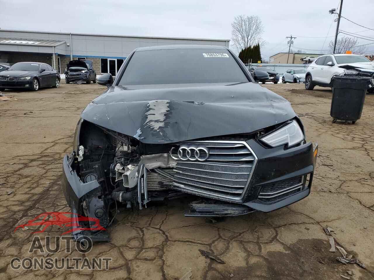 AUDI A4 2018 - WAUDNAF43JA092149