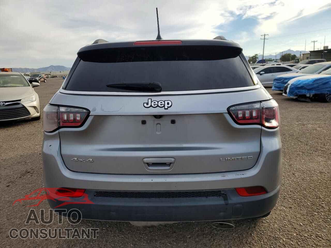 JEEP COMPASS 2018 - 3C4NJDCB1JT354329