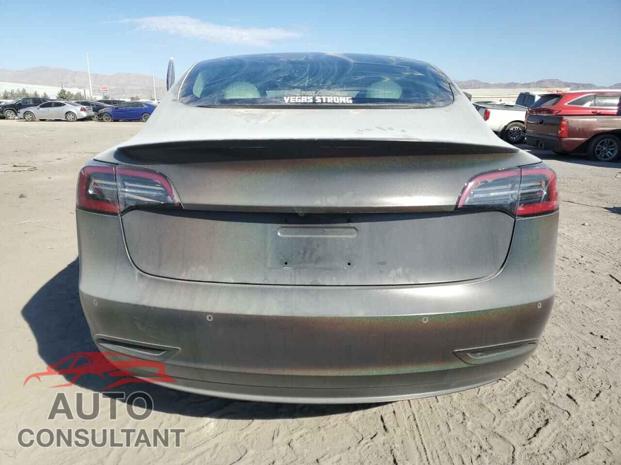 TESLA MODEL 3 2018 - 5YJ3E1EB7JF082259