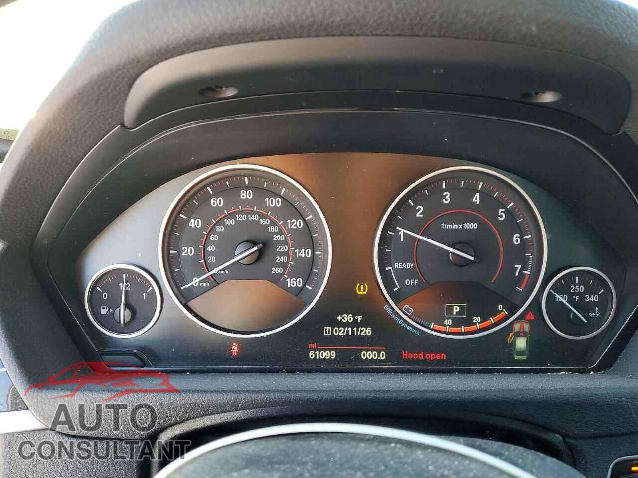 BMW 3 SERIES 2017 - WBA8B9G39HNU54146