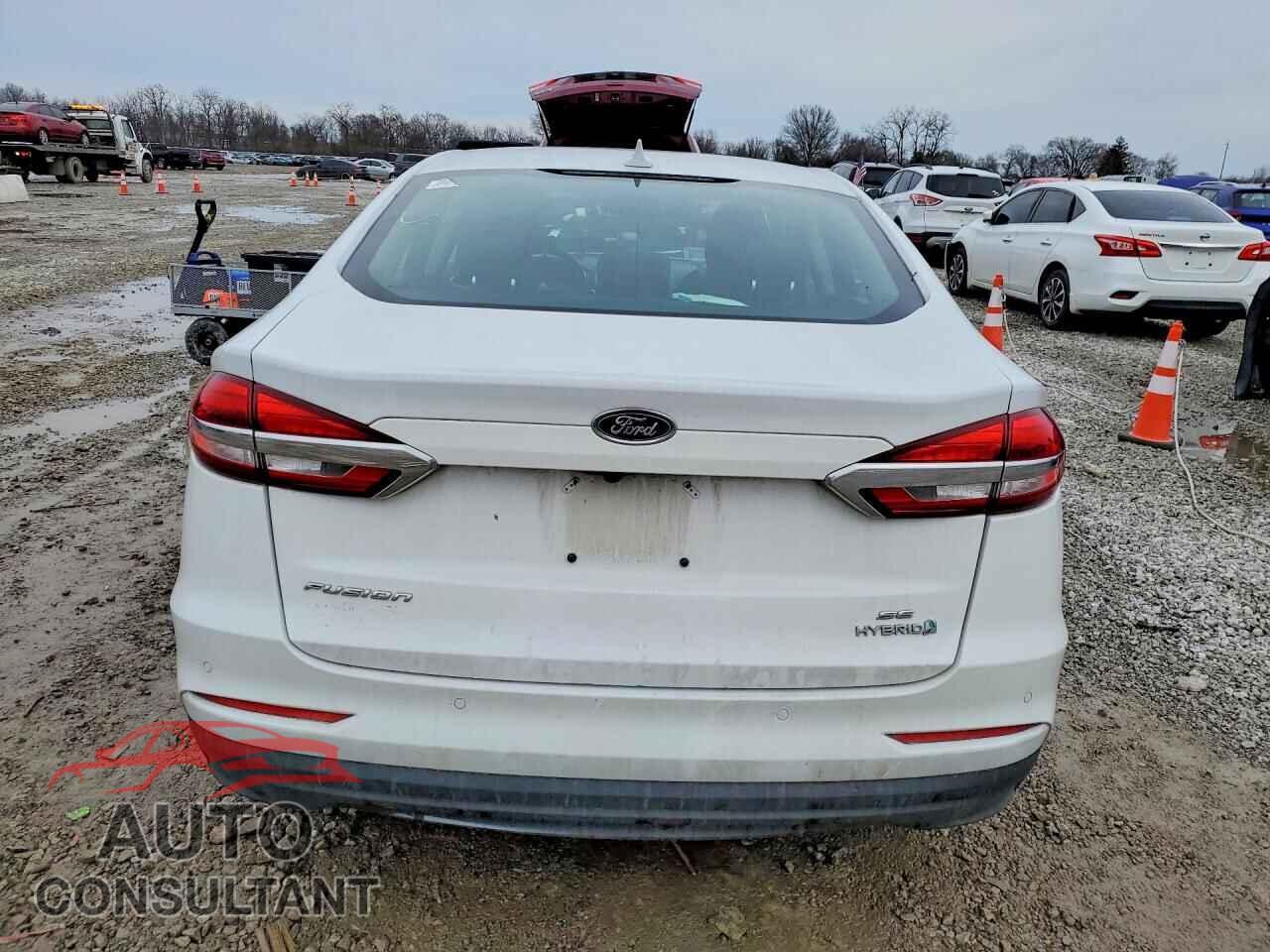 FORD FUSION 2019 - 3FA6P0LU2KR182622