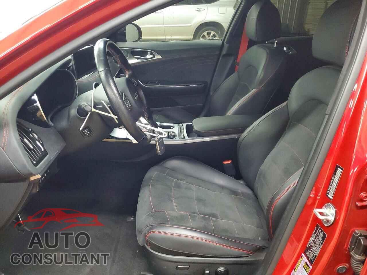KIA STINGER 2023 - KNAE55LC7P6125527
