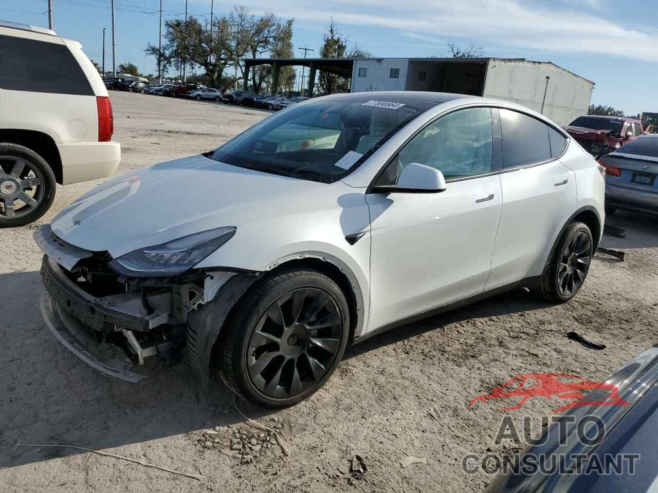 TESLA MODEL Y 2021 - 5YJYGDEE6MF299317