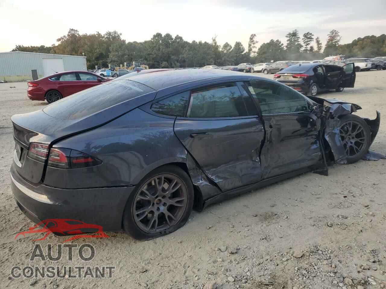 TESLA MODEL S 2023 - 5YJSA1E59PF527417