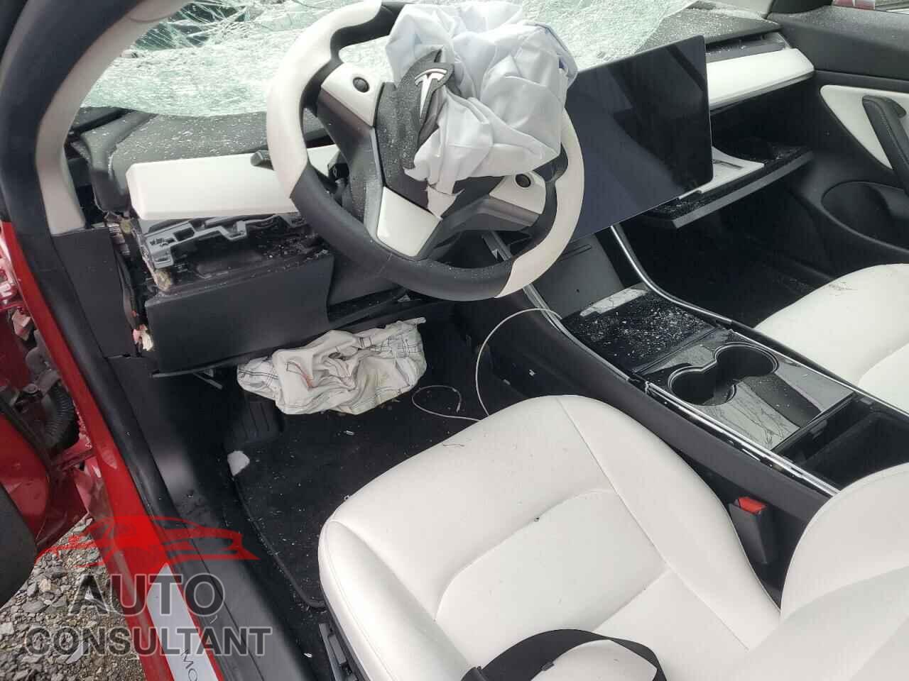TESLA MODEL 3 2019 - 5YJ3E1EB5KF440380