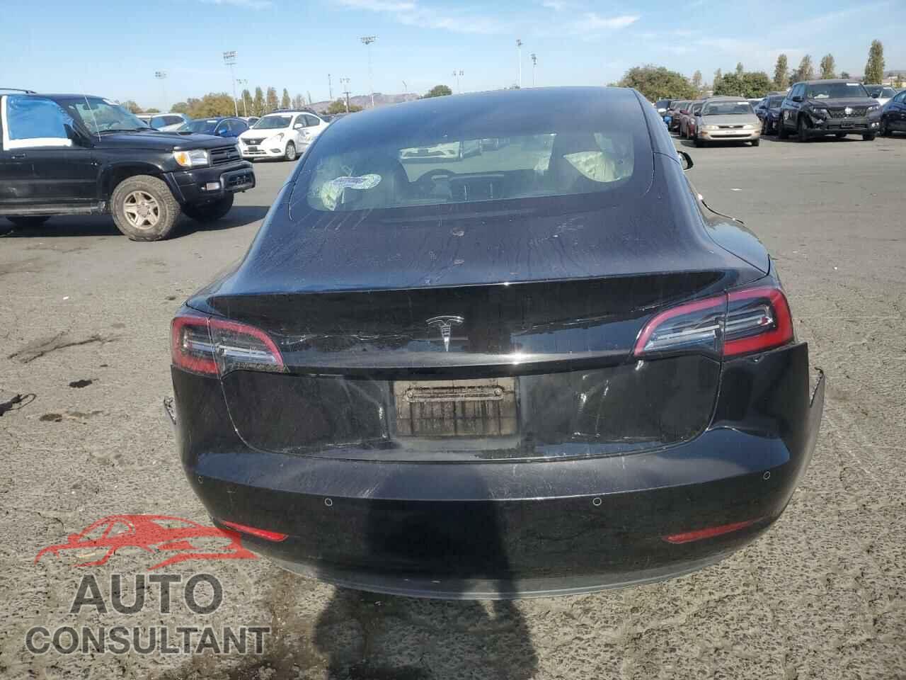 TESLA MODEL 3 2018 - 5YJ3E1EA3JF172130