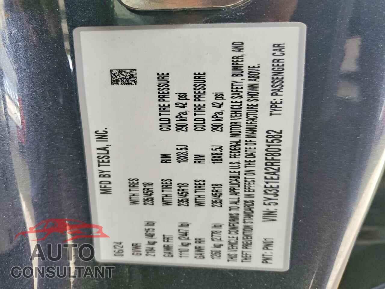 TESLA MODEL 3 2024 - 5YJ3E1EA2RF801582