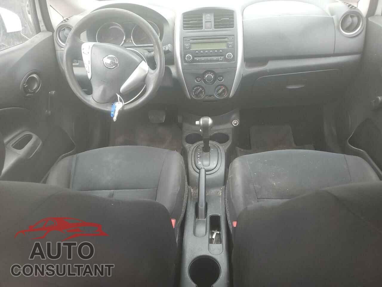 NISSAN VERSA 2017 - 3N1CE2CP6HL352035