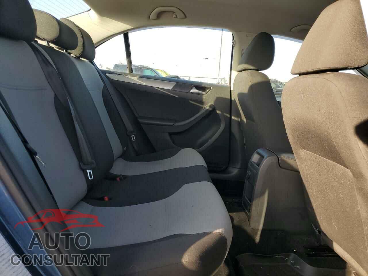 VOLKSWAGEN JETTA 2017 - 3VW2B7AJ1HM342579