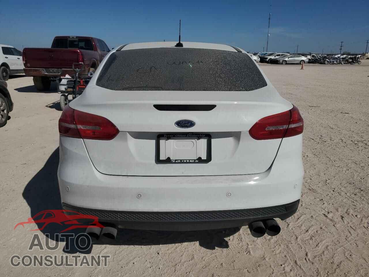FORD FOCUS 2017 - 1FADP3H2XHL295466