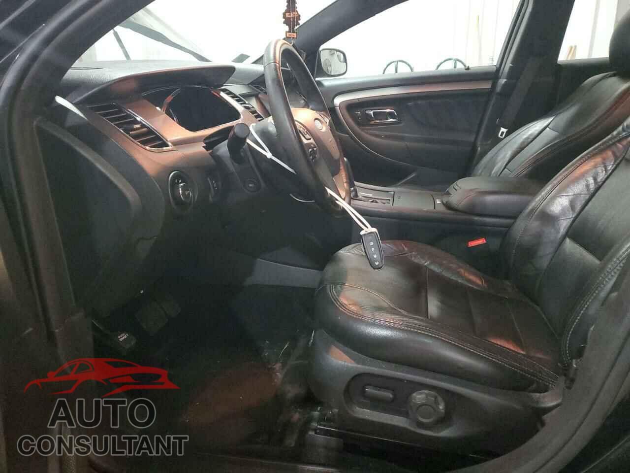 FORD TAURUS 2015 - 1FAHP2E84FG189945
