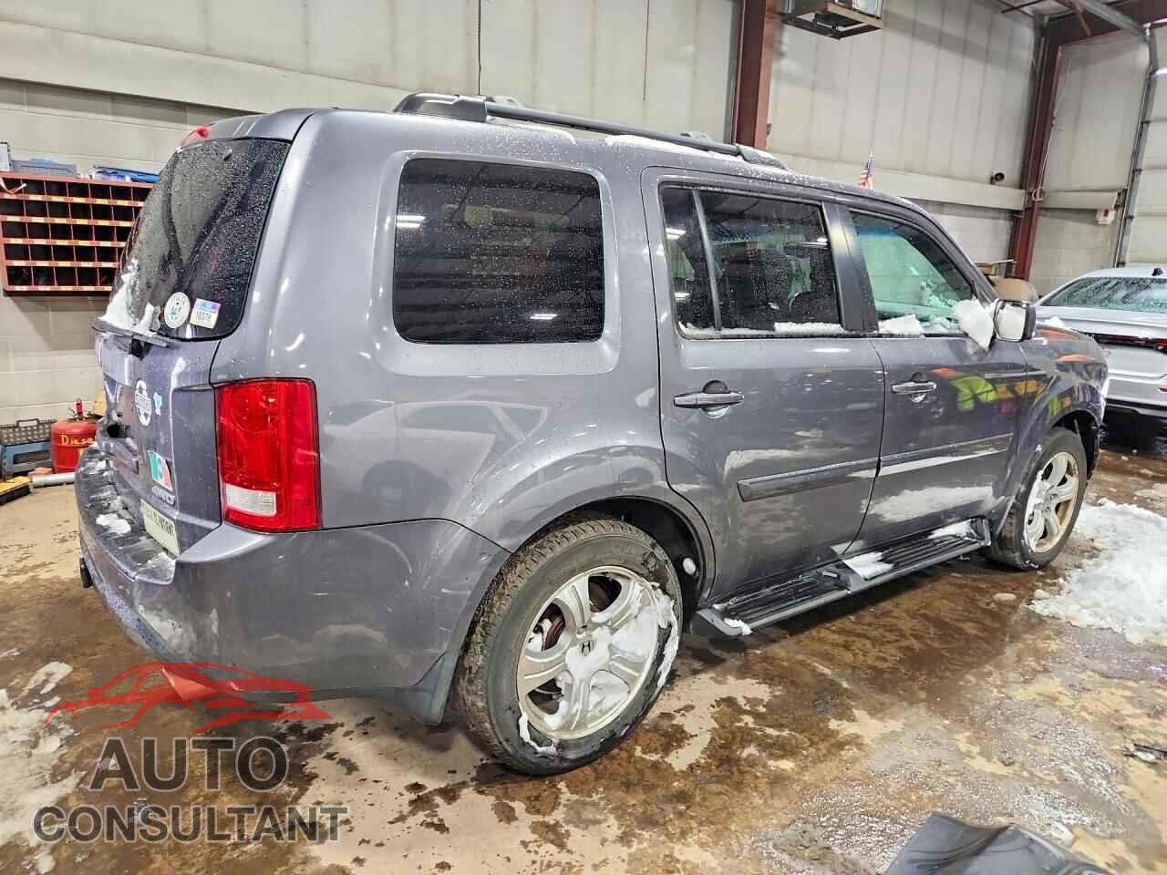 HONDA PILOT 2015 - 5FNYF4H55FB005388