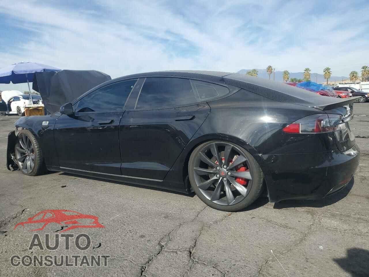 TESLA MODEL S 2017 - 5YJSA1E28HF186969