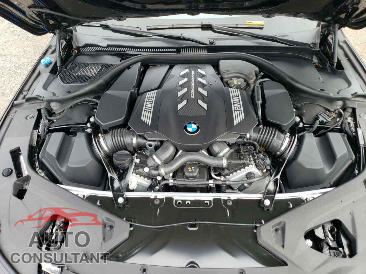 BMW M8 2024 - WBABC4C01RCR33725