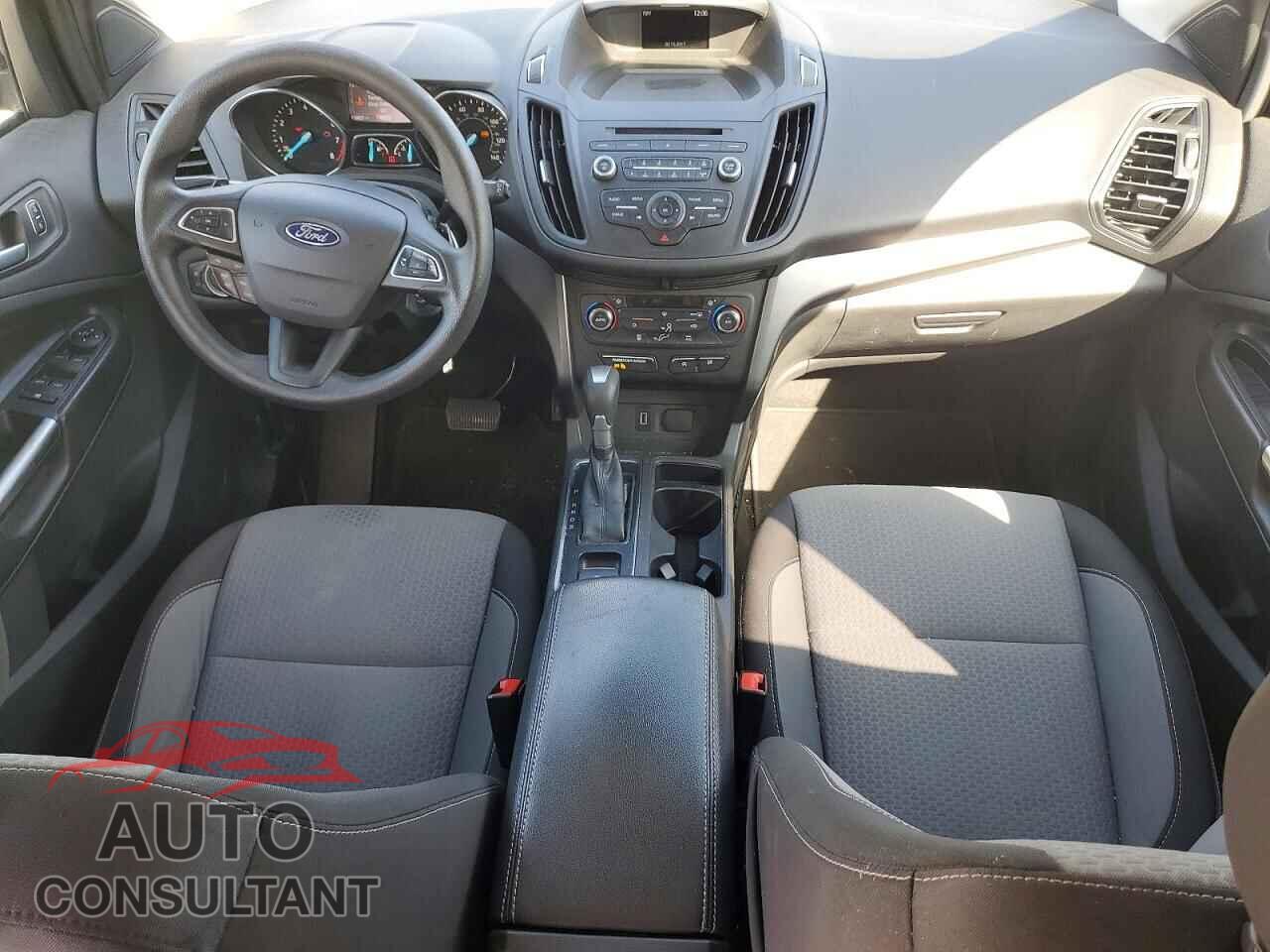 FORD ESCAPE 2017 - 1FMCU9GD1HUE48794