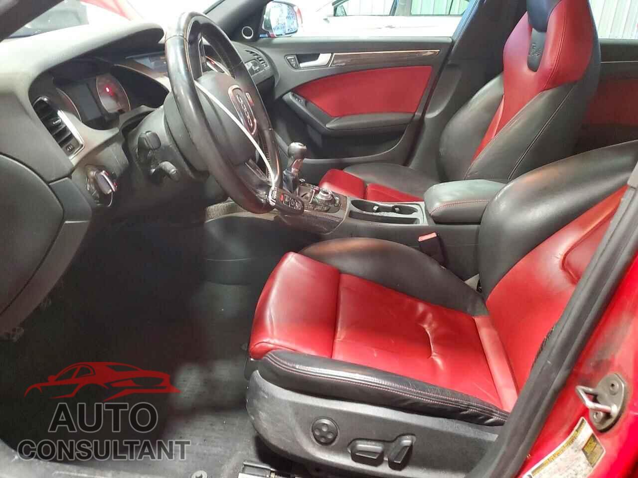 AUDI S4/RS4 2011 - WAUDGAFL8BA044407
