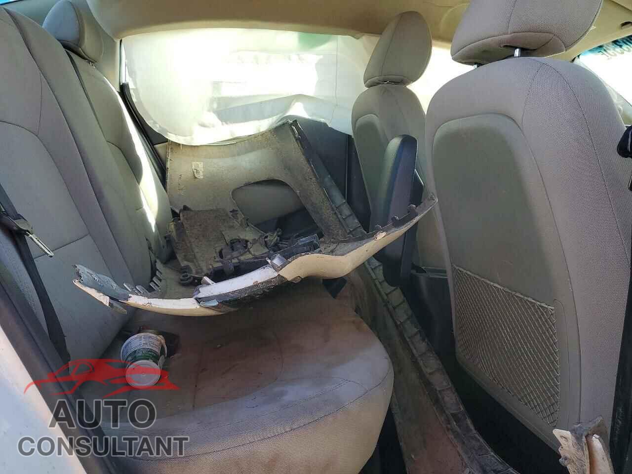 KIA RIO 2017 - KNADN4A31H6007239