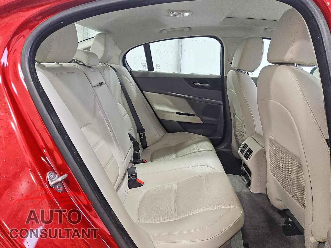 JAGUAR XE 2017 - SAJAE4BV2HA962555